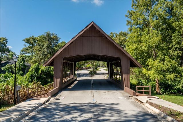 690 OAK HOLLOW WAY, Altamonte Springs, FL 32714