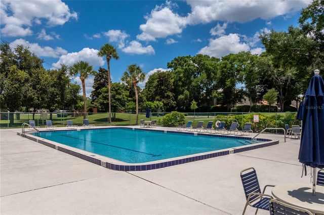 690 OAK HOLLOW WAY, Altamonte Springs, FL 32714