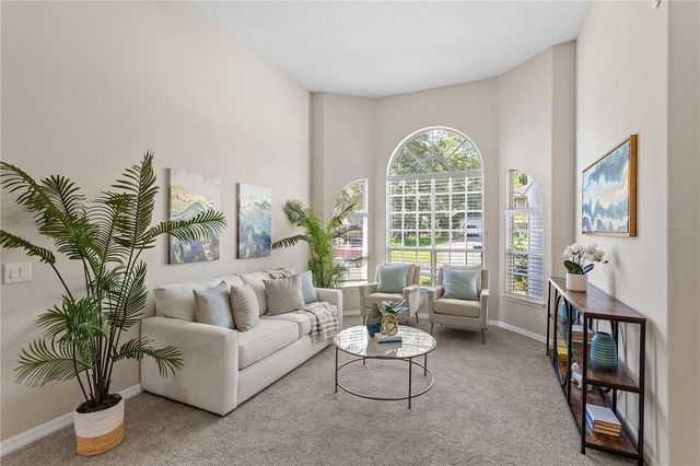 690 OAK HOLLOW WAY, Altamonte Springs, FL 32714