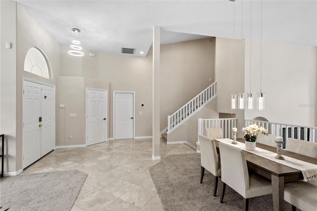 690 OAK HOLLOW WAY, Altamonte Springs, FL 32714