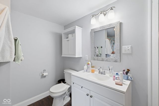 1905-1907 E Pleasant Run Parkway South Drive, Indianapolis, IN 46203