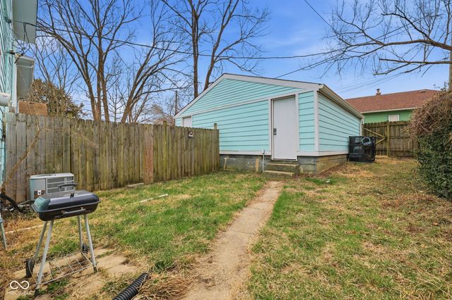 1905-1907 E Pleasant Run Parkway South Drive, Indianapolis, IN 46203