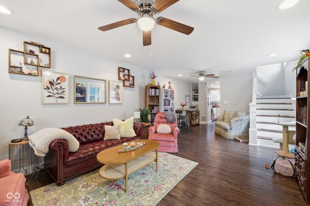 1905-1907 E Pleasant Run Parkway South Drive, Indianapolis, IN 46203