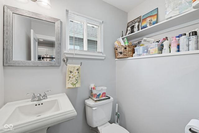 1905-1907 E Pleasant Run Parkway South Drive, Indianapolis, IN 46203