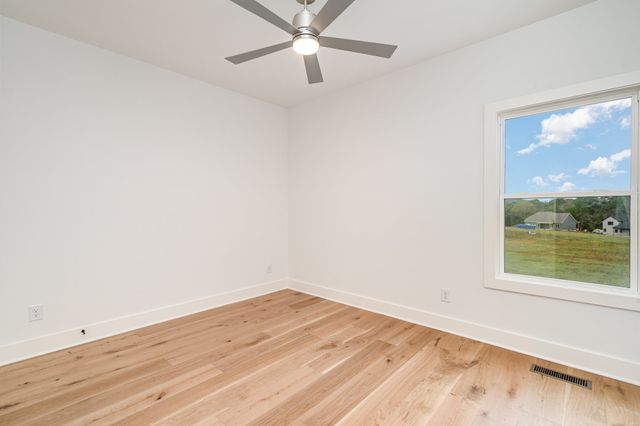 95 Crenshaw rd, Hartsville, TN 37074