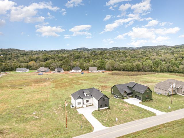 95 Crenshaw rd, Hartsville, TN 37074