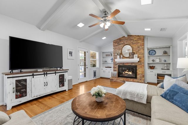 7617 La Risa Drive, Dallas, TX 75248
