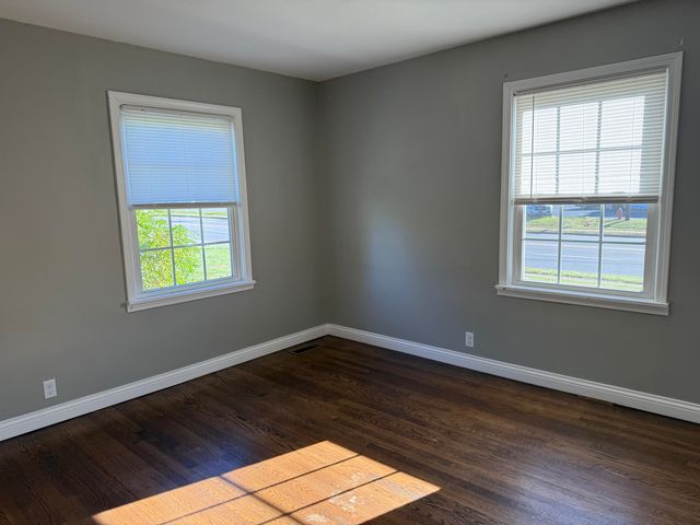 1415 N Main Street, Monticello, KY 42633