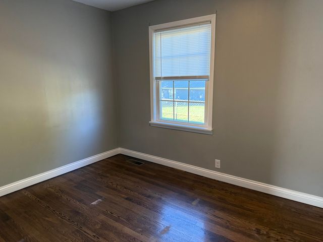 1415 N Main Street, Monticello, KY 42633