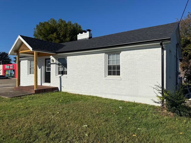 1415 N Main Street, Monticello, KY 42633
