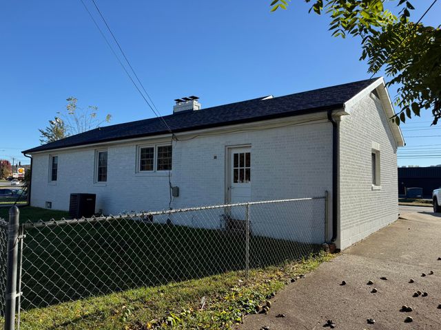 1415 N Main Street, Monticello, KY 42633