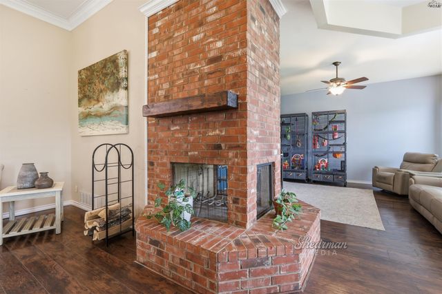 1104 ORIOLE LANE, Burkburnett, TX 76354