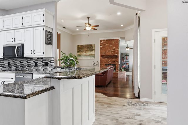 1104 ORIOLE LANE, Burkburnett, TX 76354