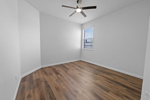 1052 Harriman Drive, Saginaw, TX 76131
