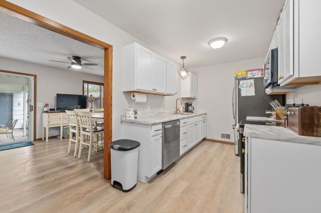 2228 W Hadden St, Wichita, KS 67217