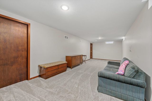 2228 W Hadden St, Wichita, KS 67217