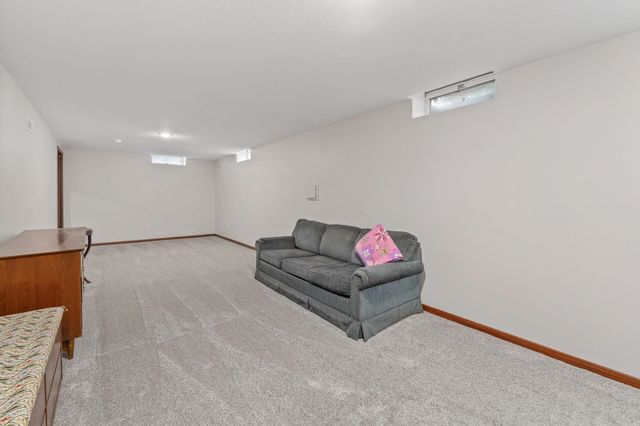 2228 W Hadden St, Wichita, KS 67217