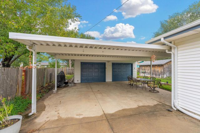 2228 W Hadden St, Wichita, KS 67217