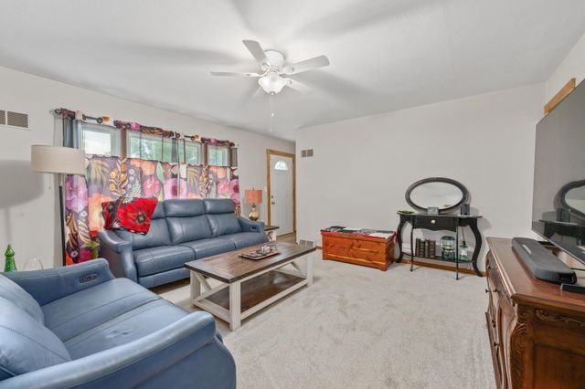 2228 W Hadden St, Wichita, KS 67217