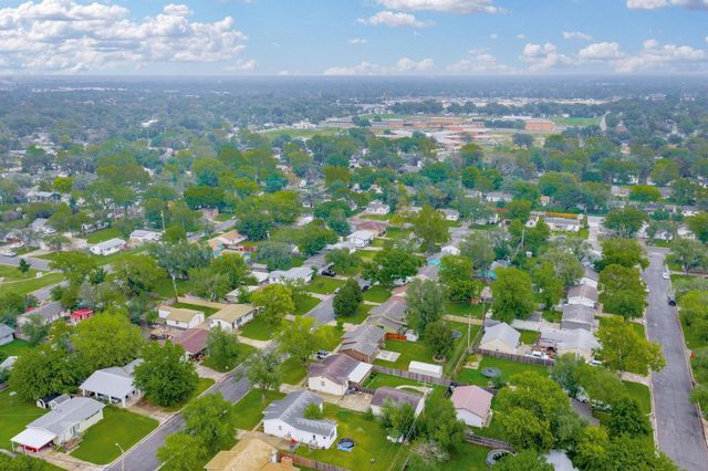 2228 W Hadden St, Wichita, KS 67217