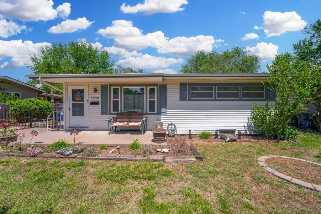2228 W Hadden St, Wichita, KS 67217