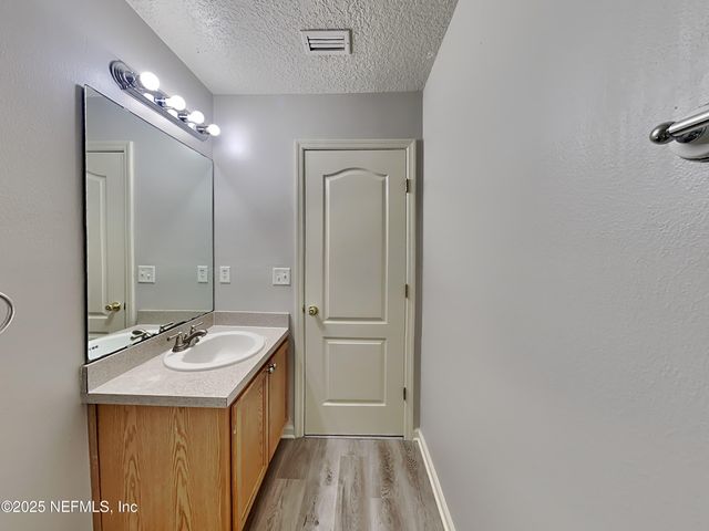 1178 DAWN CREEK Court, Jacksonville, FL 32218