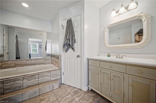 1028 Austin DR, Chesapeake, VA 23320