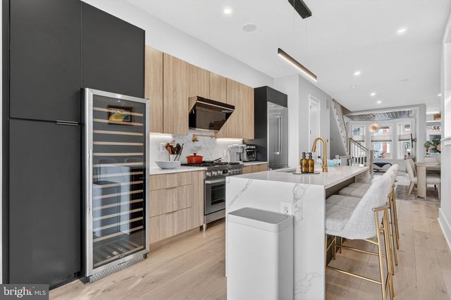 32 ADAMS ST NW, Washington, DC 20001