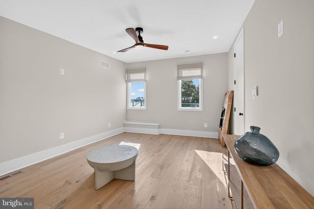 32 ADAMS ST NW, Washington, DC 20001