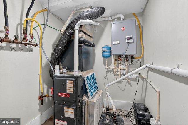 32 ADAMS ST NW, Washington, DC 20001