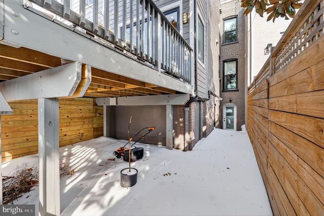 32 ADAMS ST NW, Washington, DC 20001