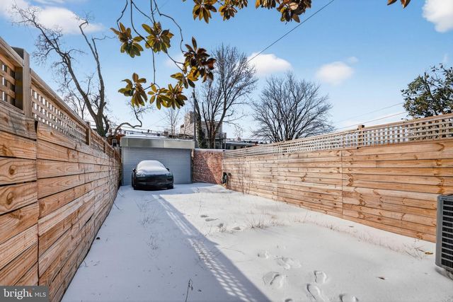 32 ADAMS ST NW, Washington, DC 20001