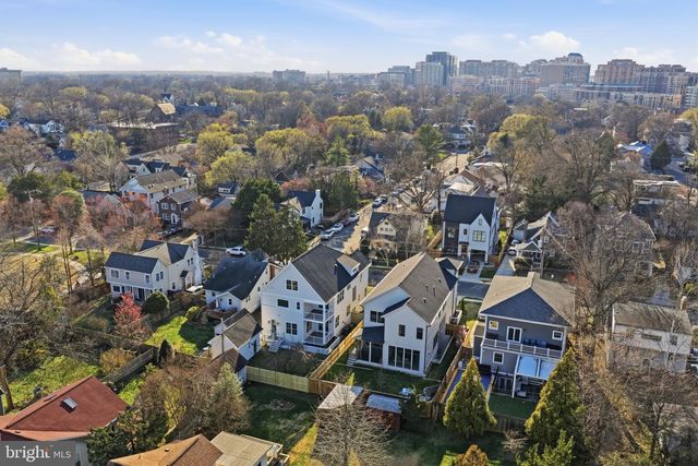 803 N HIGHLAND ST, Arlington, VA 22201