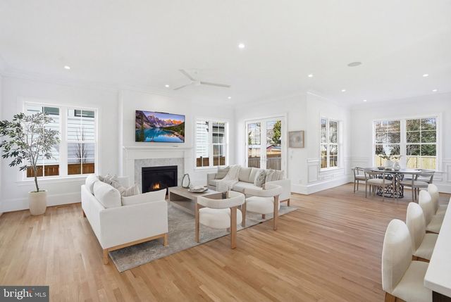 803 N HIGHLAND ST, Arlington, VA 22201