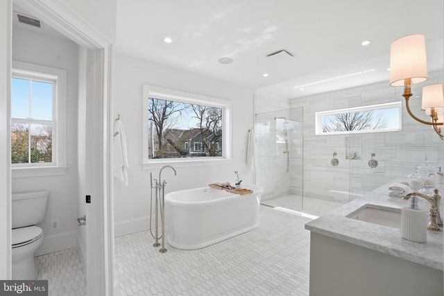 803 N HIGHLAND ST, Arlington, VA 22201