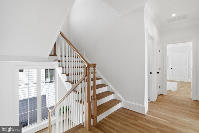 803 N HIGHLAND ST, Arlington, VA 22201