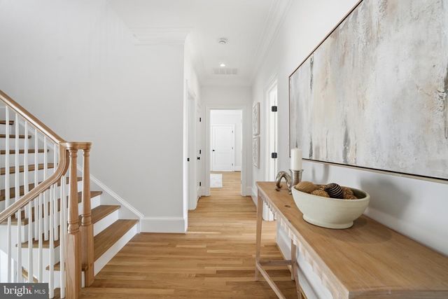 803 N HIGHLAND ST, Arlington, VA 22201