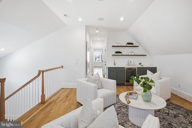 803 N HIGHLAND ST, Arlington, VA 22201