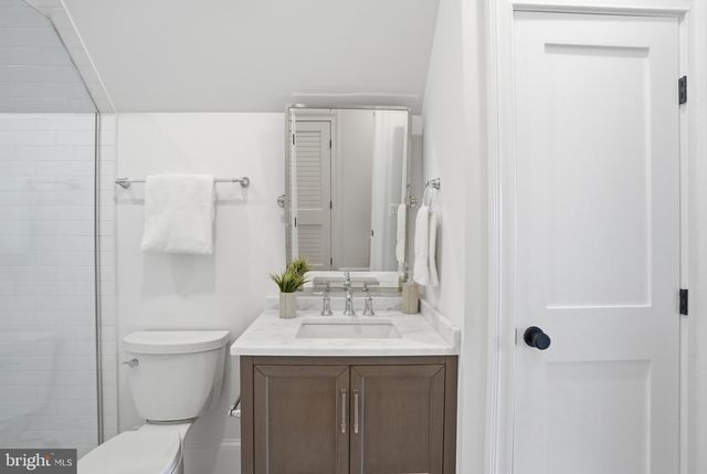 803 N HIGHLAND ST, Arlington, VA 22201