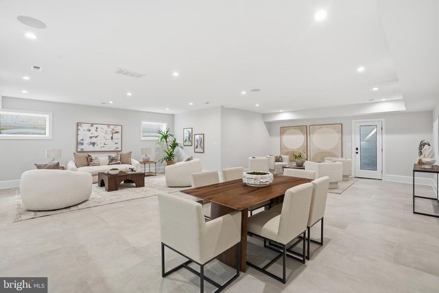 803 N HIGHLAND ST, Arlington, VA 22201