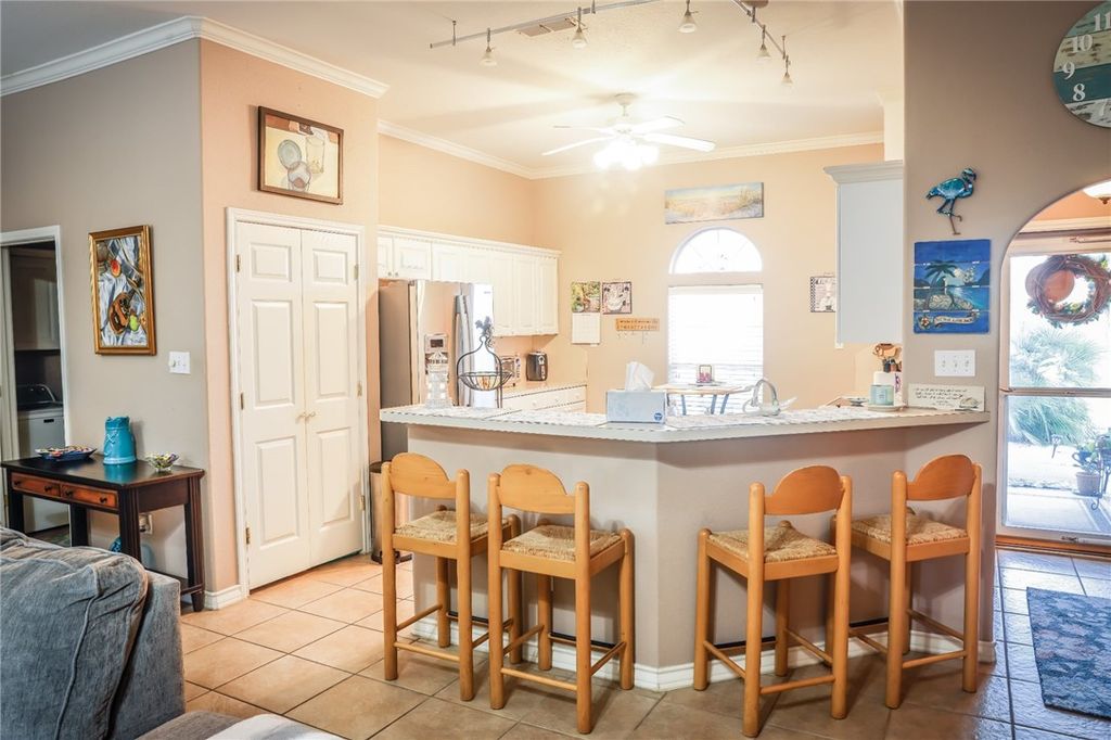 13938 Flintlock Dr, Corpus Christi, TX 78418 — photo 4