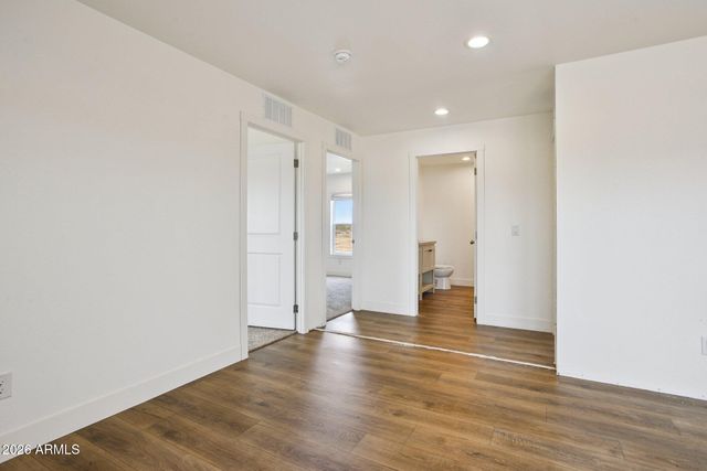 25424 W Mark Lane, Wittmann, AZ 85361