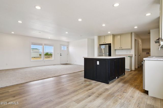 25424 W Mark Lane, Wittmann, AZ 85361