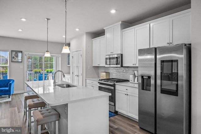174 FREEDOM WAY, Sicklerville, NJ 08081