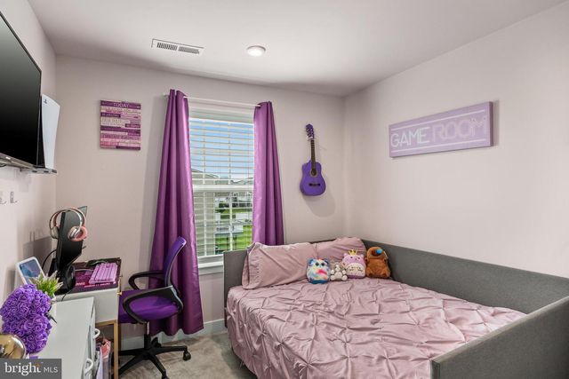 174 FREEDOM WAY, Sicklerville, NJ 08081