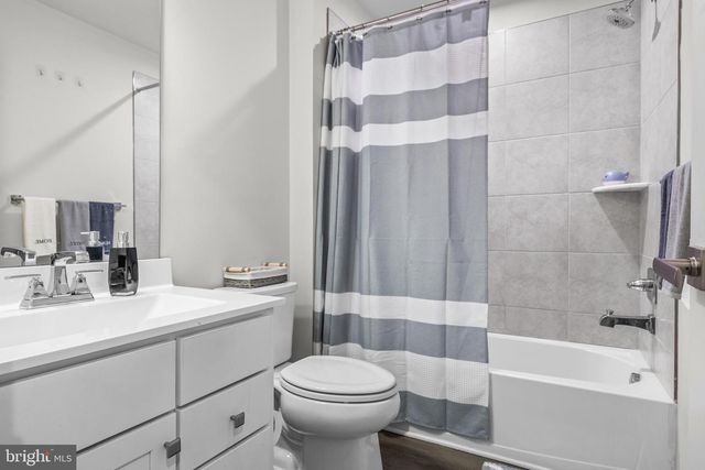 174 FREEDOM WAY, Sicklerville, NJ 08081