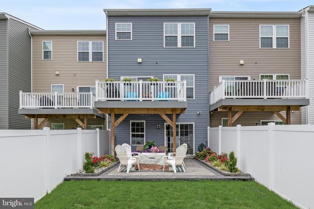 174 FREEDOM WAY, Sicklerville, NJ 08081