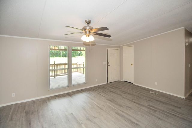 613 River Road, Goodrich, TX 77335