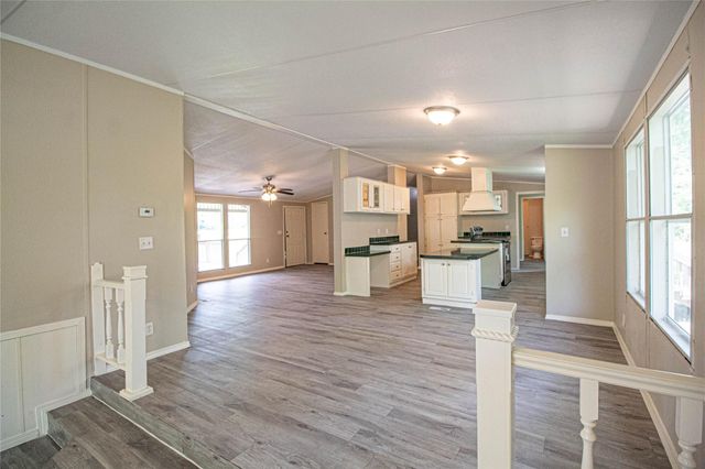 613 River Road, Goodrich, TX 77335