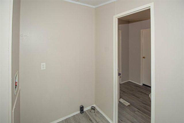 613 River Road, Goodrich, TX 77335